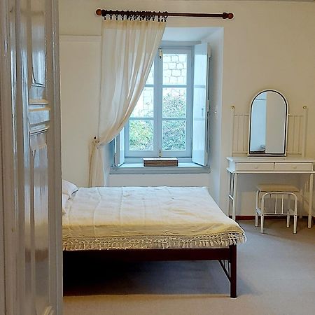 Апартаменты Danae Port House Идра Экстерьер фото