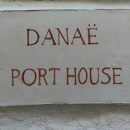Апартаменты Danae Port House Идра Экстерьер фото